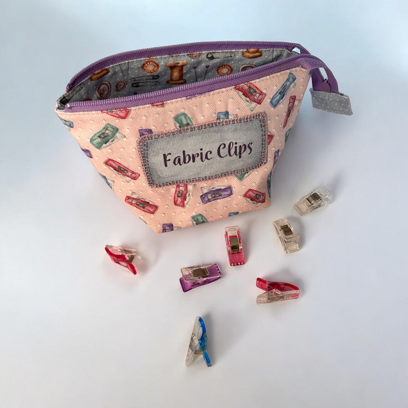 Fabric Clips Pouch - Vintage Sewing Kit